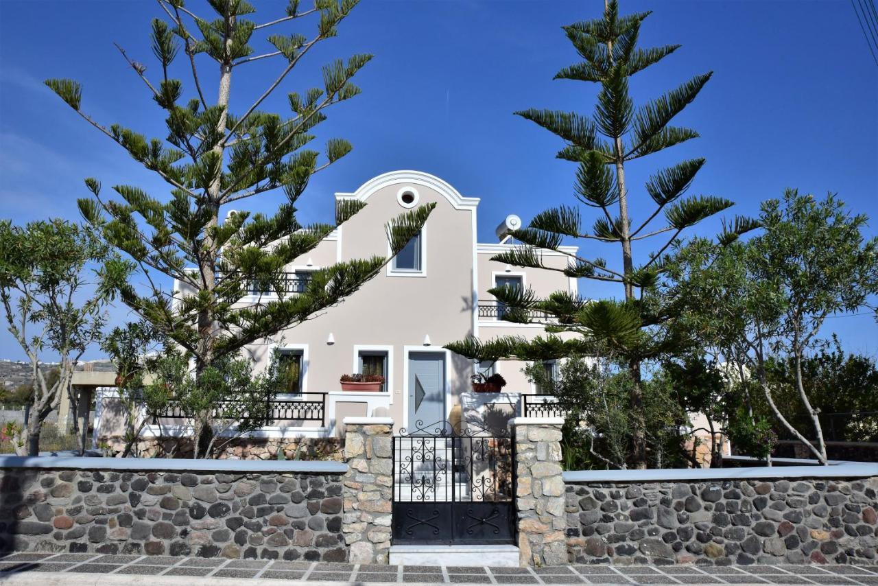 Villa Serene Kamari  Exterior photo